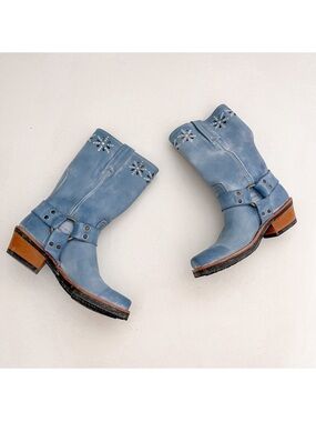 RARE Vintage Frye Sky Blue Floral Cutout Stud Harness Boots Size 7.5